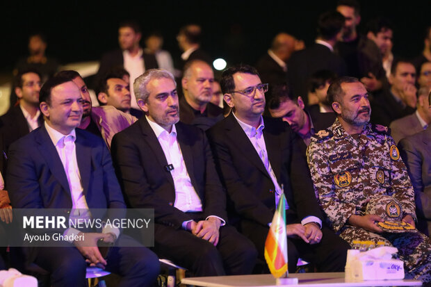 افتتاح طرح‌های زیرساختی فرودگاه کیش با حضور وزیر امور اقتصادی و دارایی