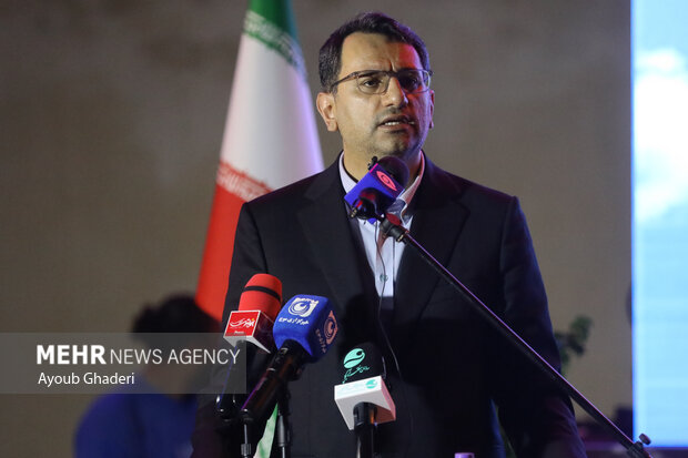 افتتاح طرح‌های زیرساختی فرودگاه کیش با حضور وزیر امور اقتصادی و دارایی