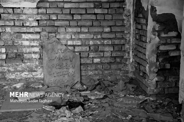 حال ناخوش مزار خفتگان باغ رضوان قم