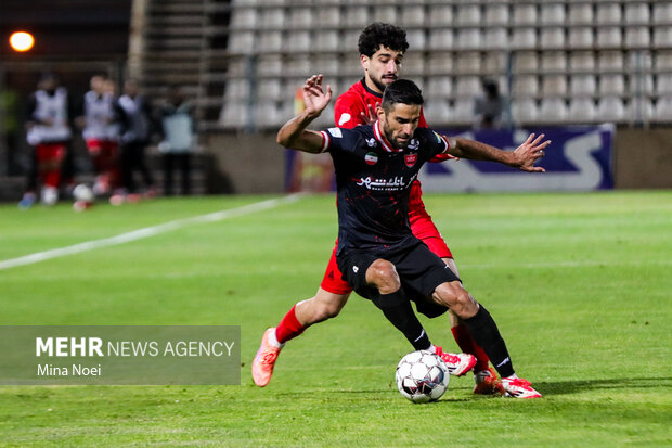 لیگ برتر فوتبال - تراکتور و پرسپولیس 15