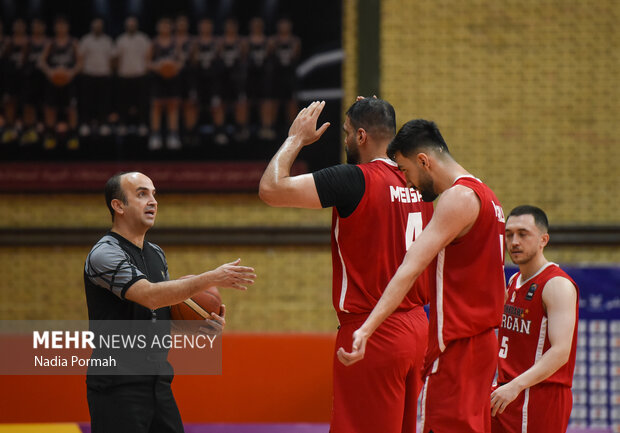 توقف تیم بسکتبال مهگل البرز مقابل شهرداری گرگان