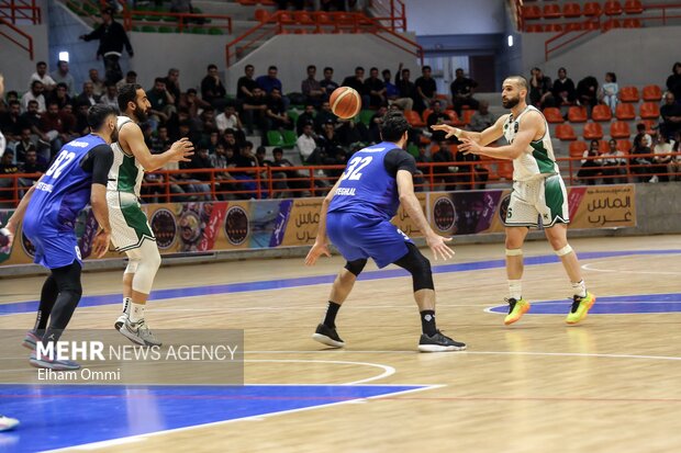 لیگ برتر بسکتبال - پاس کردستان و استقلال تهران 9