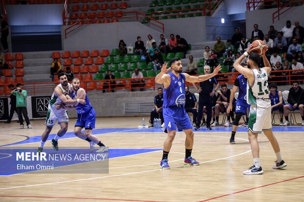 لیگ برتر بسکتبال - پاس کردستان و استقلال تهران 14