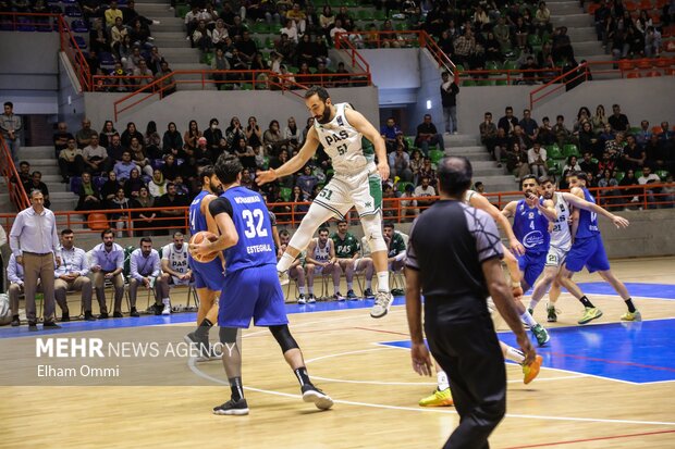 لیگ برتر بسکتبال - پاس کردستان و استقلال تهران 18