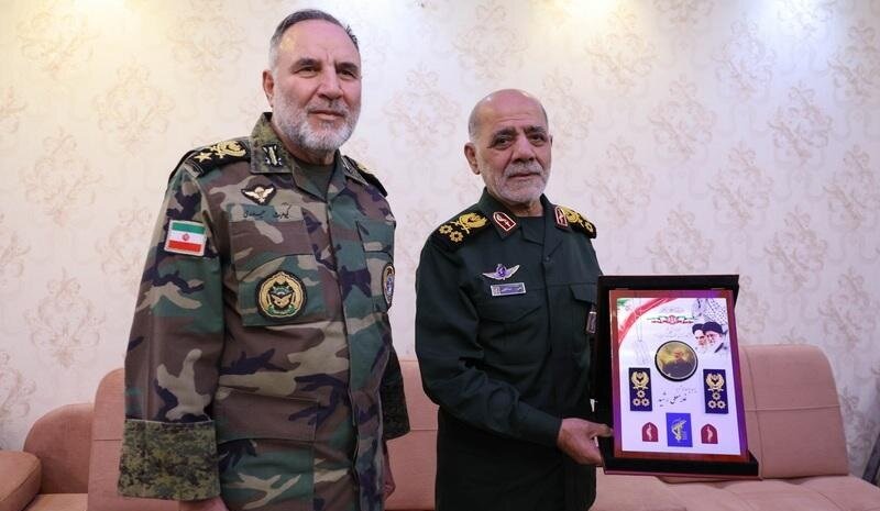 اعطای درجه سپهبدی به شهید غلامعلی رشید