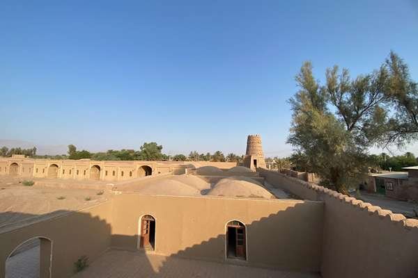 پناه گاه جاده ادویه به قطب گردشگری کویر شهداد تبدیل شد