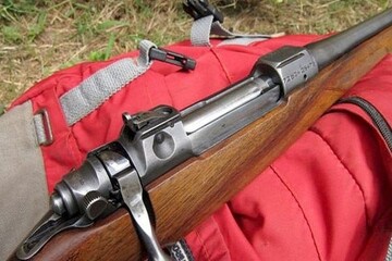 کشف سلاح و مهمات جنگی توسط مرزبانان دشت آزادگان و هویزه