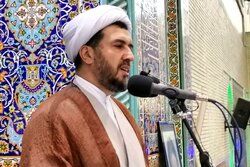 برقراری: به جای پرداخت به غیر، باید جلوی فساد اقتصادی بانک‌ها را گرفت