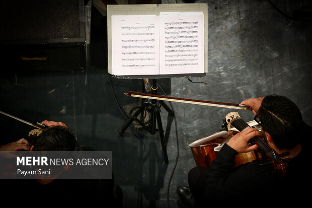 کنسرت «آن لحظه‌ها»