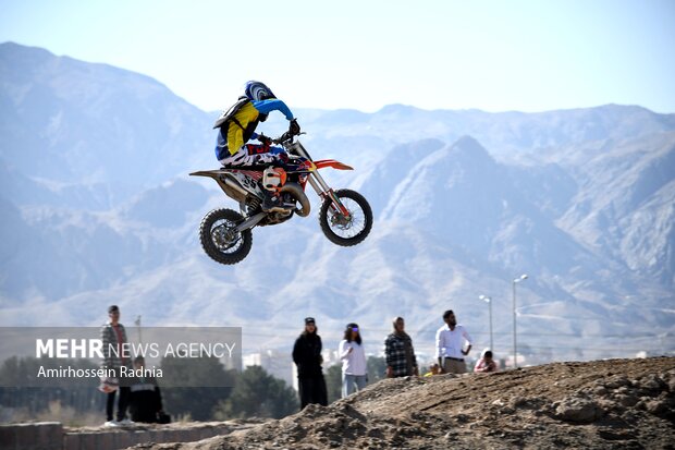 مسابقات موتور کراس خراسان جنوبی