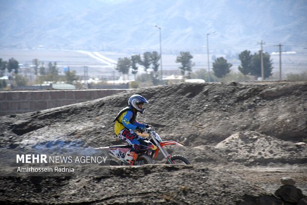 مسابقات موتور کراس خراسان جنوبی