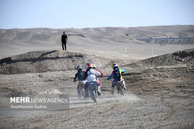 مسابقات موتور کراس خراسان جنوبی