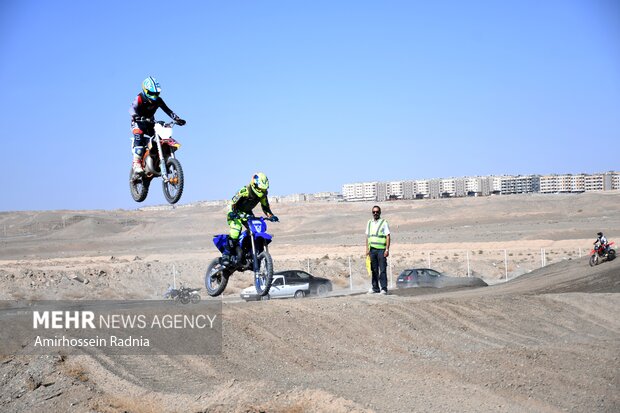 مسابقات موتور کراس خراسان جنوبی