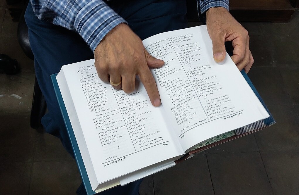 میتوان کار تصحیح را گروهی انجام داد