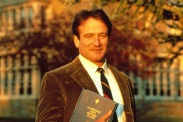 ایتن هاوک: هدایت رابین ویلیامز در «انجمن شاعران مرده» آسان نبود