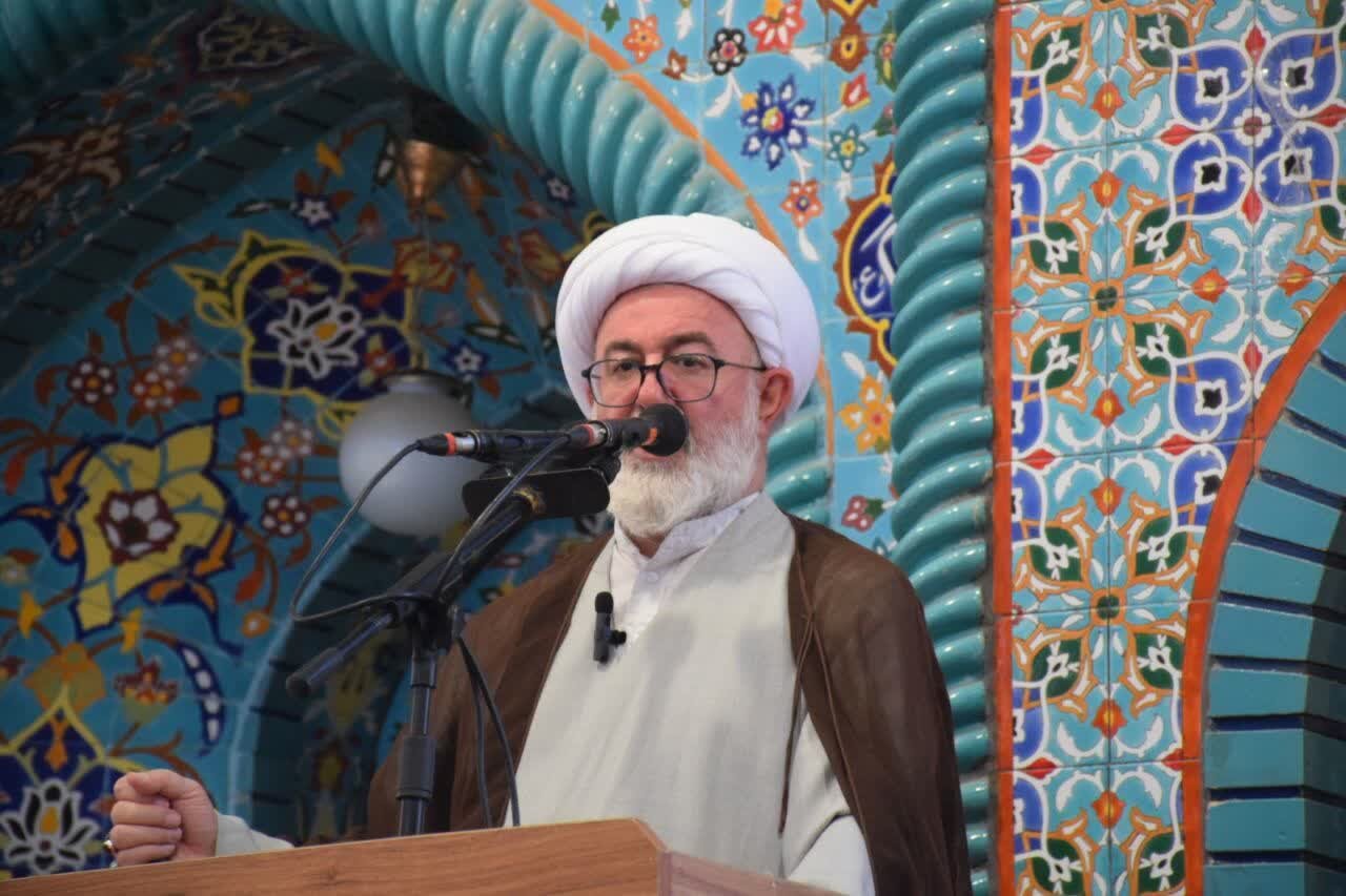 امام جمعه شاهرود: نبود کتابخانه استاندارد «ظلم» به مردم شاهرود است
