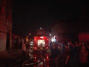 مومنی: آتش‌سوزی مهیب کارگاه چوب در جاده جیرده رشت مهار شد