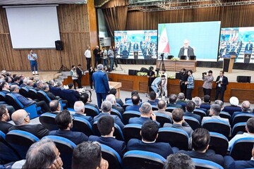 فرمان رئیس‌جمهوری برای خاموشی ۳۲ مشعل نفتی در خوزستان