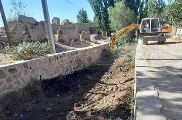 مسیل‌های گویجه‌بل و آذغان در شهرستان اهر لایروبی شد