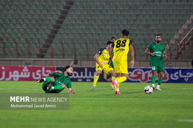 لیگ برتر فوتبال - شمس‌آذر و سپاهان