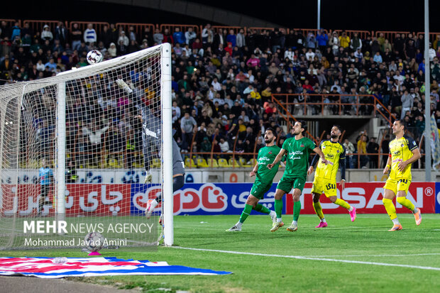 لیگ برتر فوتبال - شمس‌آذر و سپاهان