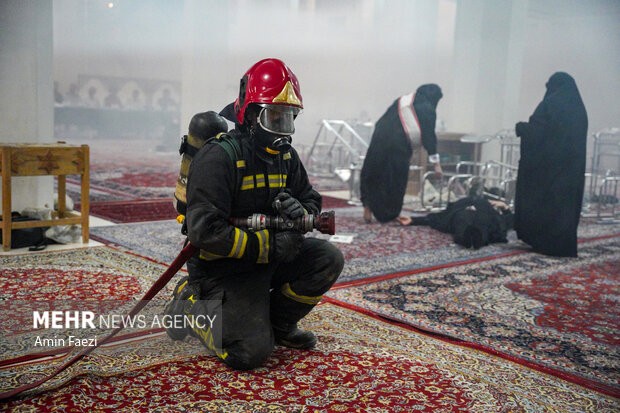 مانور امداد و نجات در حرم شاهچراغ(ع)