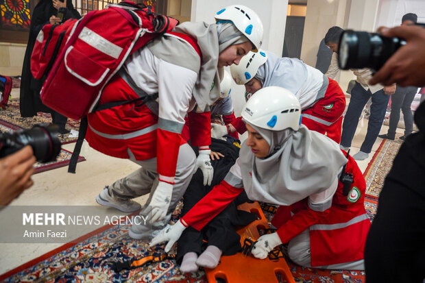 مانور امداد و نجات در حرم شاهچراغ(ع)