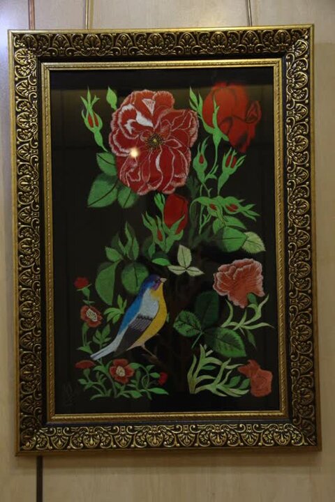 نمایشگاه نگارگری بافتههای «ابریشم خیال» در خرمآباد افتتاح شد