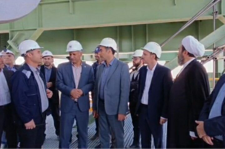 کاظمی: پیشرفت پروژه آهن اسفنجی بیجار وارد مرحله جهشی شد کاظمی: پیشرفت پروژه آهن اسفنجی بیجار وارد مرحله جهشی شد