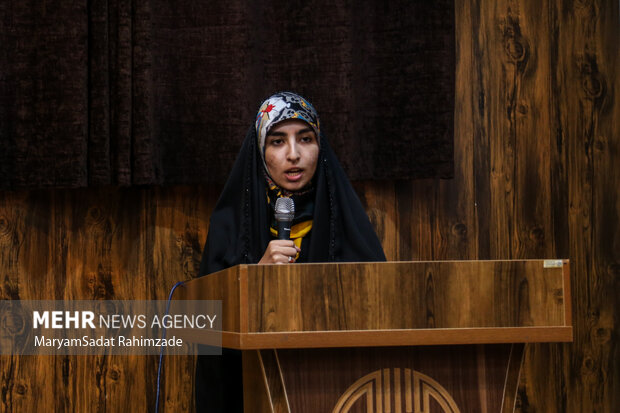 نشست هم اندیشی نوجوانان نخبه و فعال فرهنگی فارس