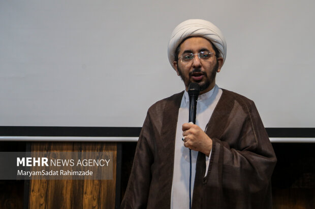 نشست هم اندیشی نوجوانان نخبه و فعال فرهنگی فارس