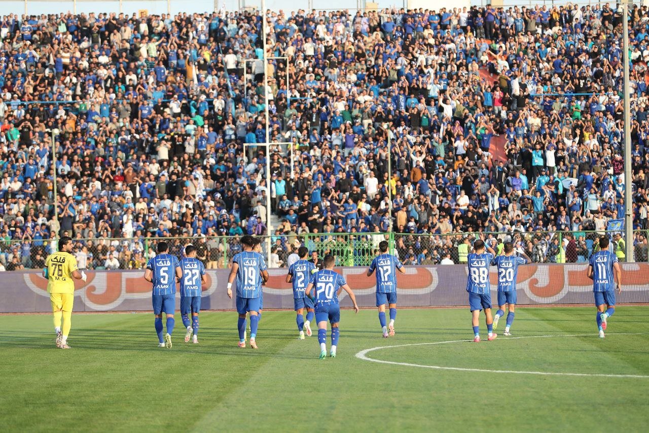 خارجیهای استقلال دو دسته شدهاند/ خط و نشان برای پرسپولیس در دربی