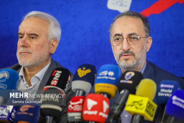 نشست خبری همایش ما و غرب