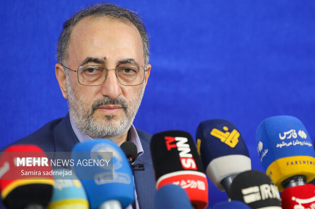 نشست خبری همایش ما و غرب