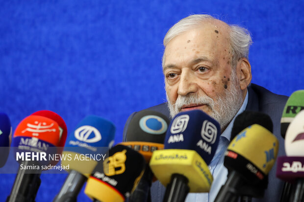 نشست خبری همایش ما و غرب