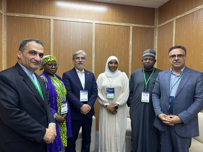 وزير العلوم يؤكد على التعاون العلمي مع نيجيريا