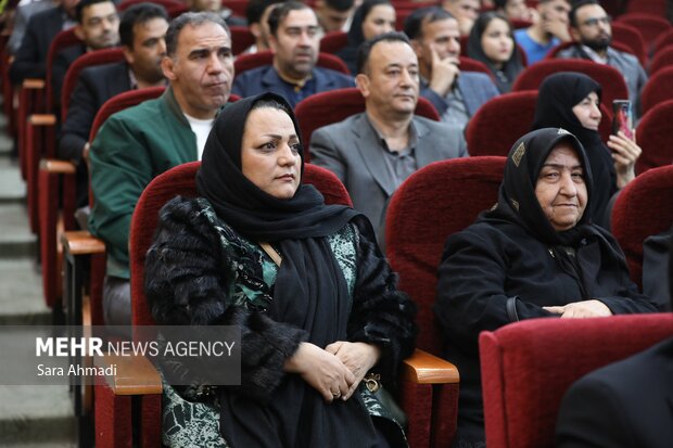 مراسم تجليل  از نایب قهرمان کشتی آزاد  جهان احمد محمد نژاد جوان