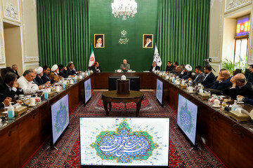 قالیباف: اولویت مجلس، تأمین معیشت بر اساس برنامه هفتم است