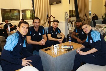 خارجی‌های استقلال «لودو کینگ» بازی کردند