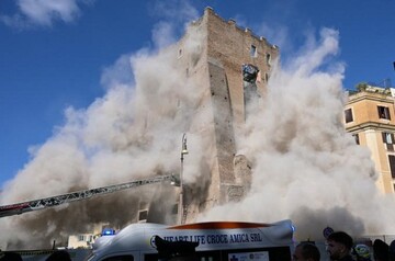 Roma'da tarihi kule restorasyonunda facia