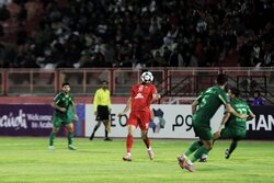 یادگارهای دروازه بان فقید تراکتورسازی به موزه فوتبال آذربایجان اهدا شد