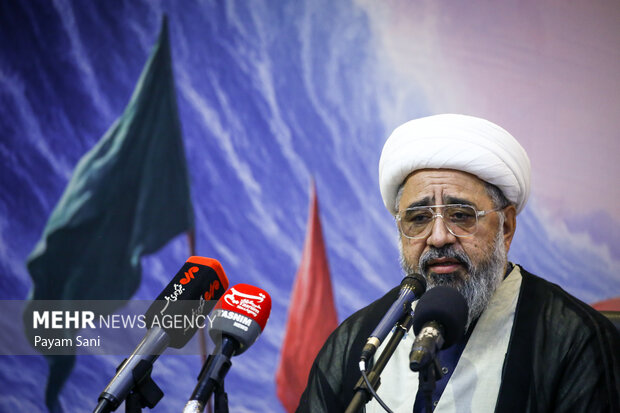 راهپیمایی ایستاده بر عهد