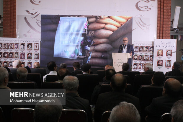 نخستین یادواره فرماندهان و مدیران شهید بهداری رزمی دفاع مقدس 15