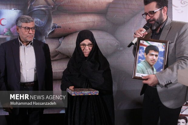 نخستین یادواره فرماندهان و مدیران شهید بهداری رزمی دفاع مقدس 30