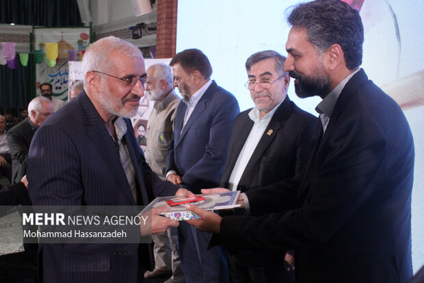 نخستین یادواره فرماندهان و مدیران شهید بهداری رزمی دفاع مقدس 35