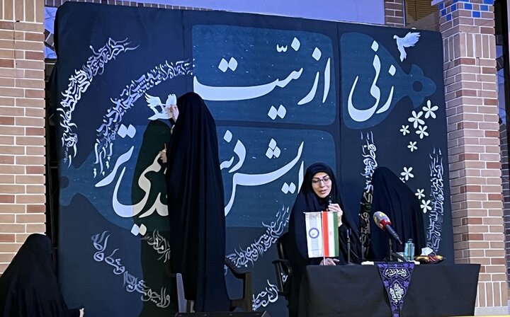 شعر دروازه ورود ما به عالم غیب است؛ شب شعر فاطمی برگزار شد