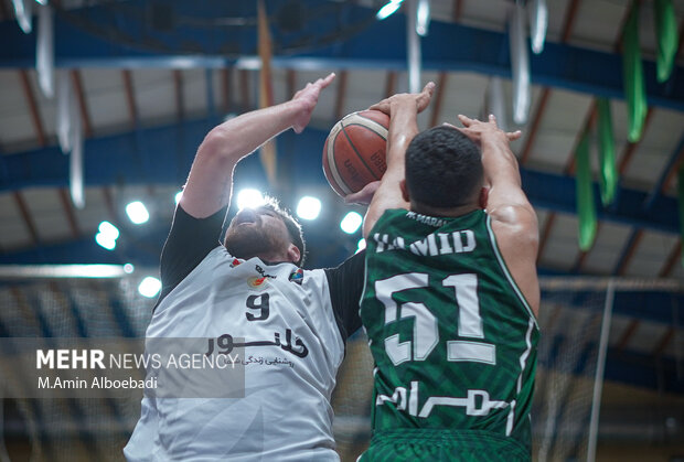 برد همنام ها در هفته هشتم لیگ بسکتبال / استقلال همچنان بدون باخت