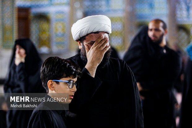 حال و هوای حرم بانوی کرامت در شب شهادت حضرت زهرا(س)