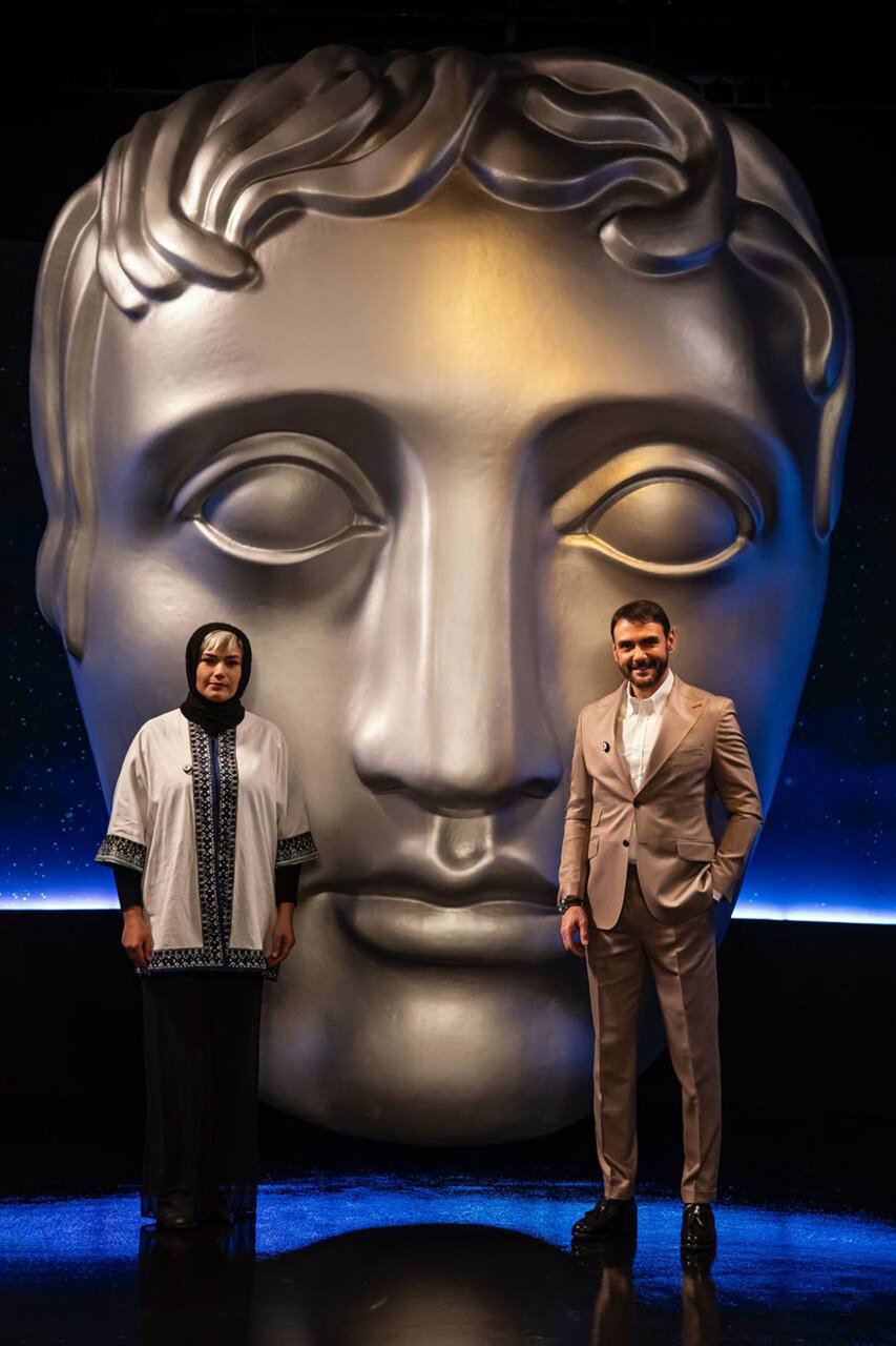 لادن مستوفی به «پرسونا» میآید لادن مستوفی به «پرسونا» میآید