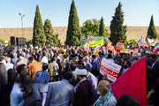 اجتماع مردمی یوم الله ۱۳ آبان در شیراز آغاز شد